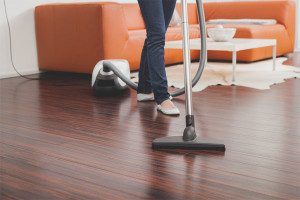 How to clean laminate floors