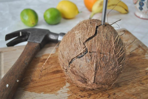 Comment ouvrir une noix de coco