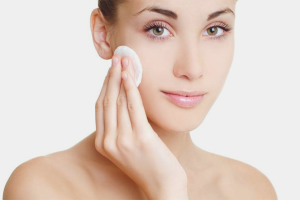 Come pulire il viso dall'acne