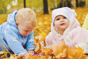 How to dress a newborn for a walk in autumn