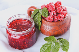 How to cook raspberry jam for the winter