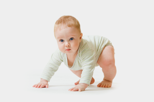 Come insegnare a un bambino a mettersi a carponi