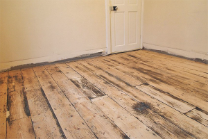How to remove old paint from a wooden floor