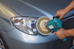 How to polish your headlights