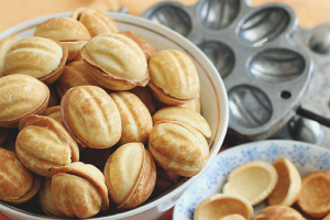 Jak vyrobit ořechy s kondenzovaným mlékem