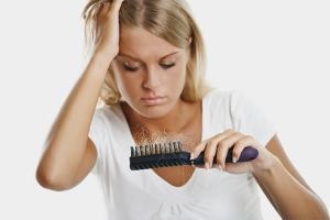 Cosa fare se i capelli cadono male