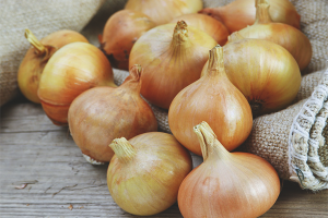 The benefits and harms of onions