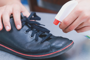 Jak dezinfikovat boty proti plísním