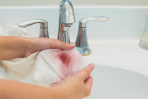 How to remove old blood stains