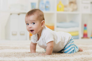 How to teach a child to crawl on all fours