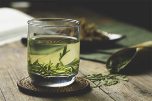 Proprietà utili e controindicazioni del tè longjing