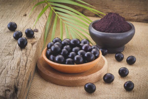 Useful properties and contraindications for acai berries