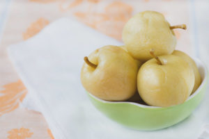 The benefits and harms of soaked apples