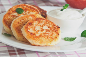 Gâteaux au fromage pendant l'allaitement