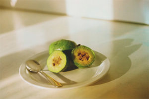 Feijoa nasıl yenir