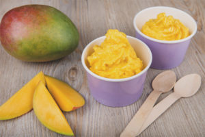 Çocuklara kaç yaşından itibaren mango verilebilir